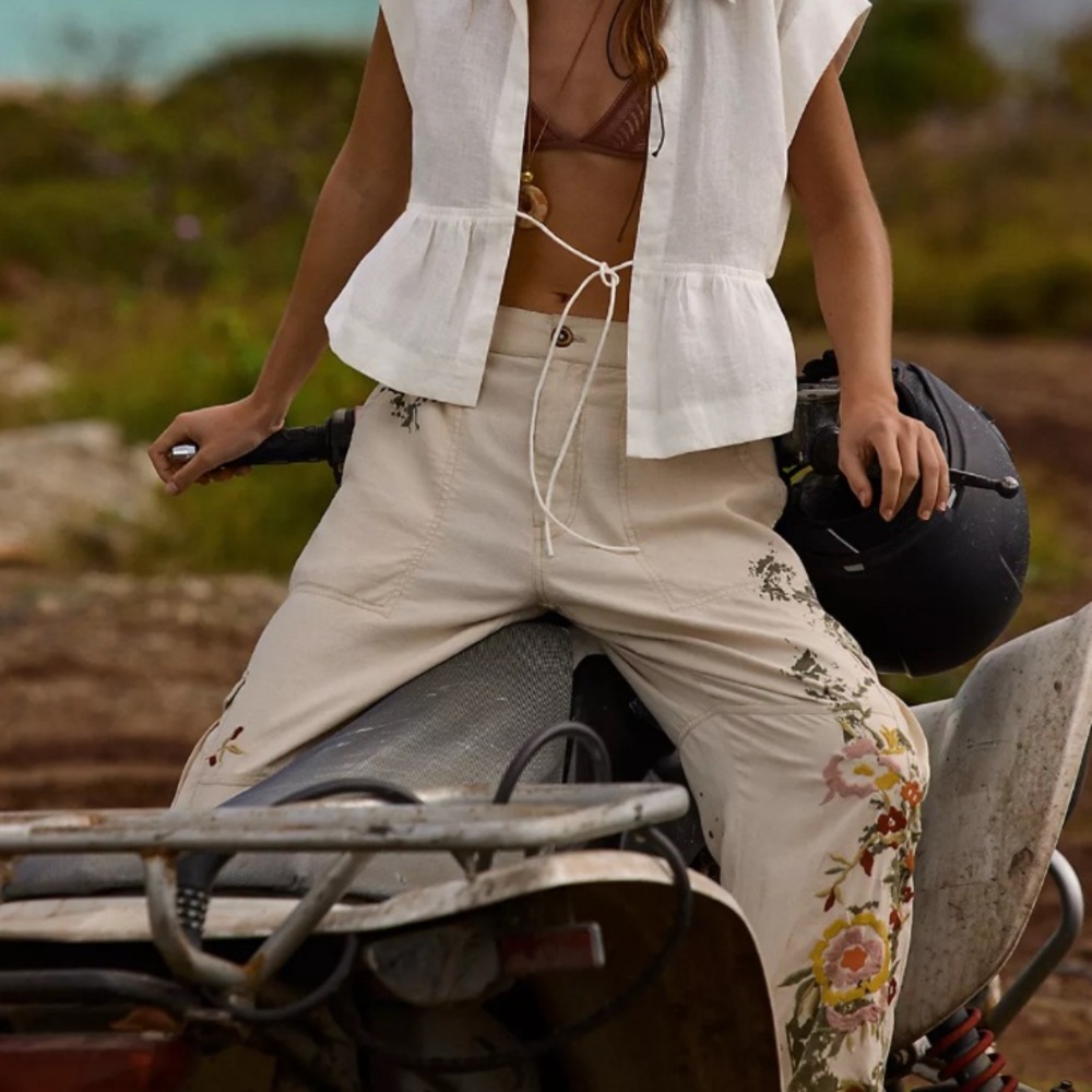 Anthropologie NWT Pilcro Botanical Slim Linen Beach Cargo Pants